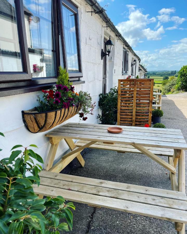 Little Park Holiday Homes Self Catering Cottages 1 & 2 Bedrooms Available Close To Tutbury Castle 外观 照片