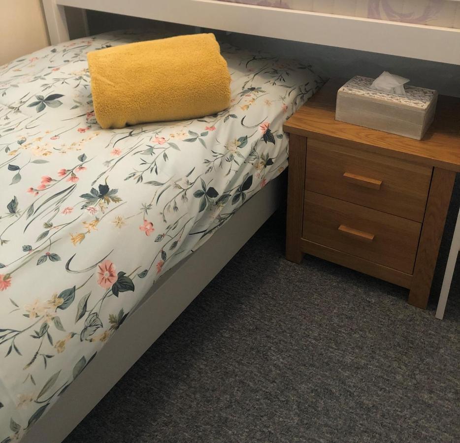 Little Park Holiday Homes Self Catering Cottages 1 & 2 Bedrooms Available Close To Tutbury Castle 外观 照片