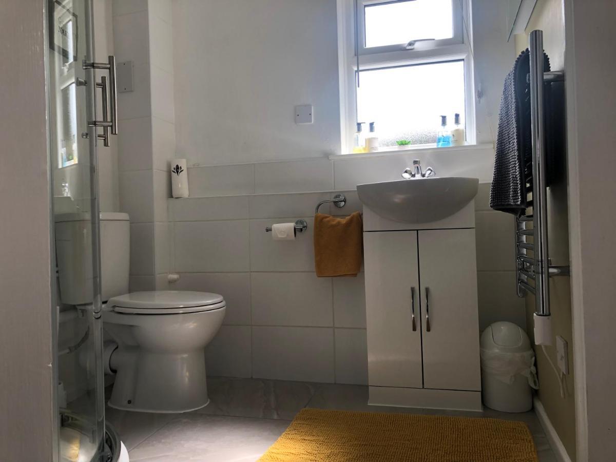 Little Park Holiday Homes Self Catering Cottages 1 & 2 Bedrooms Available Close To Tutbury Castle 外观 照片